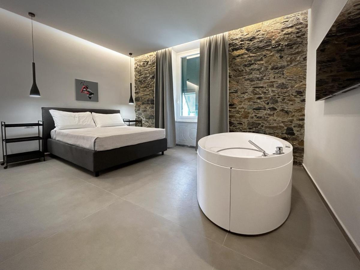 New Moon Rooms La Spezia Exterior foto