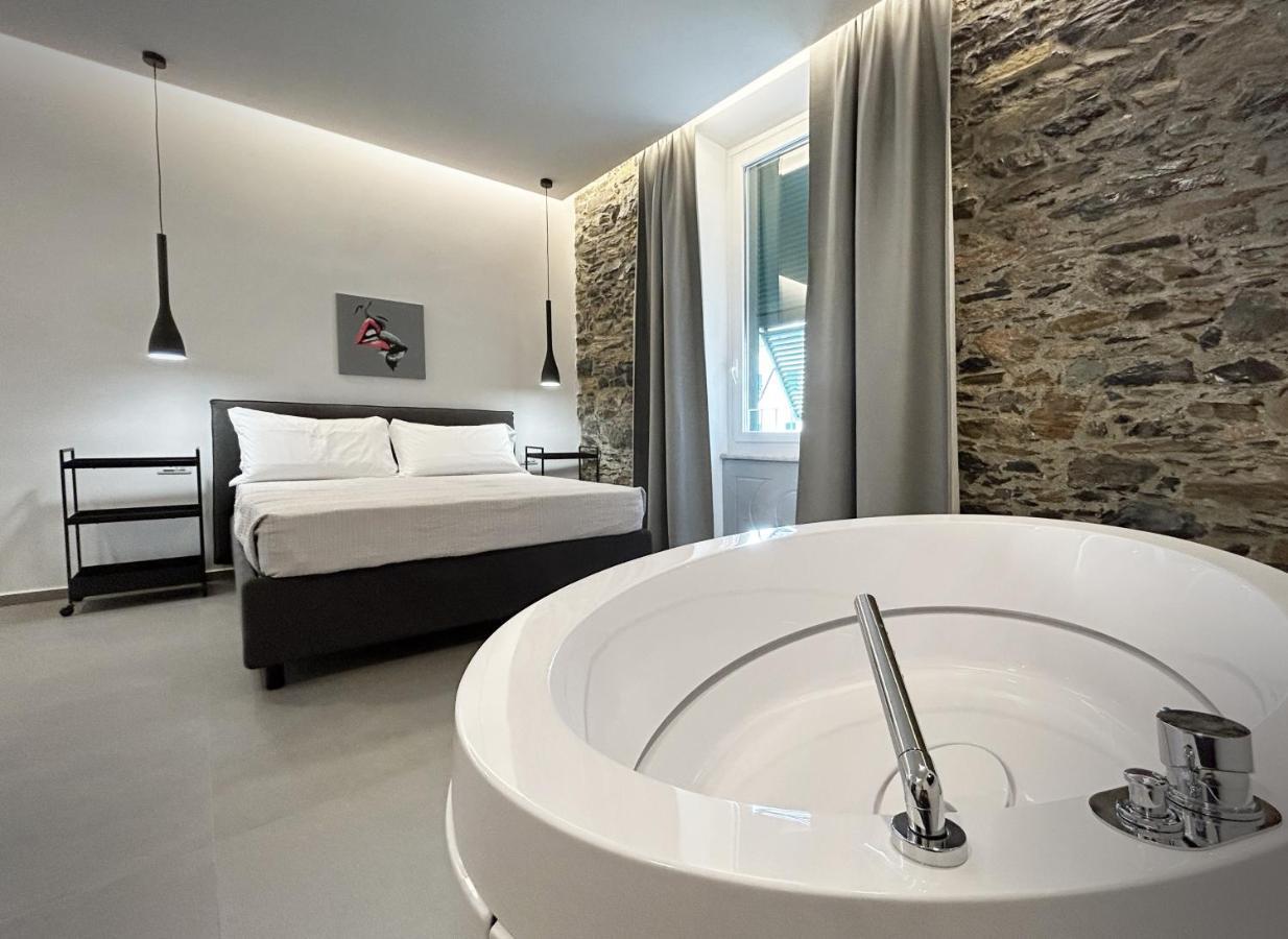 New Moon Rooms La Spezia Exterior foto