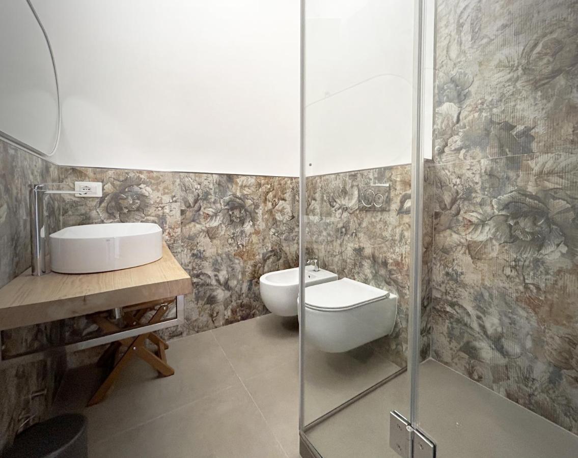 New Moon Rooms La Spezia Exterior foto