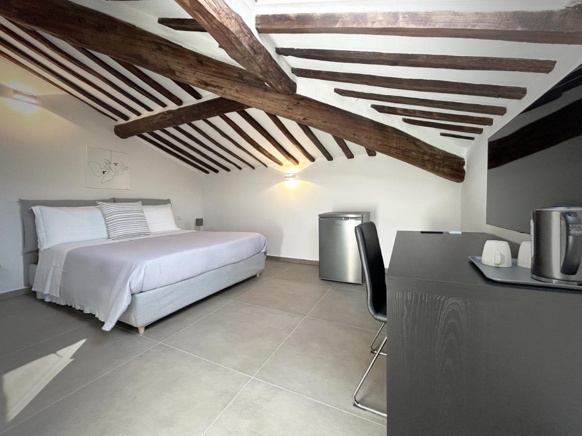 New Moon Rooms La Spezia Exterior foto