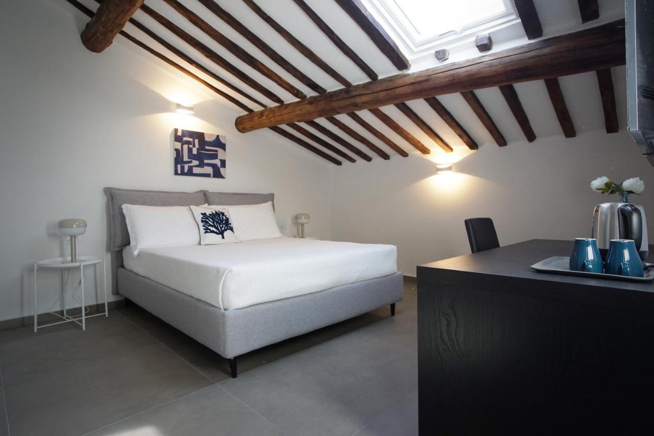 New Moon Rooms La Spezia Exterior foto